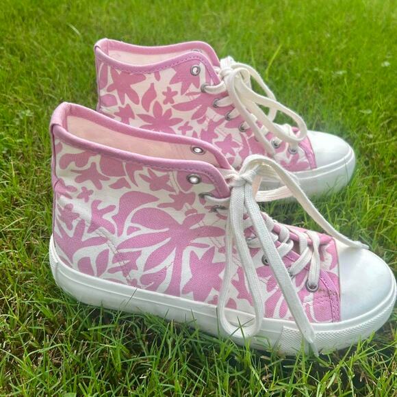 American Eagle Pink and white abstract floral high top sneakers cottagecore boho - Picture 3 of 7
